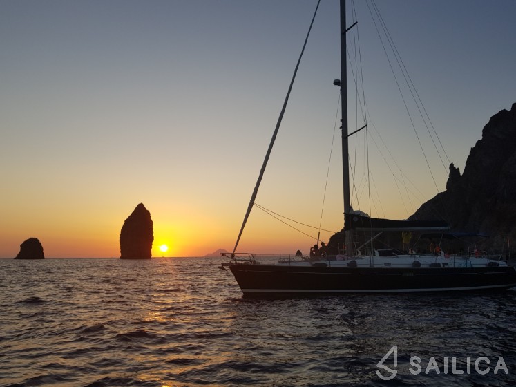 Beneteau 50 - Yacht Charter Sailica