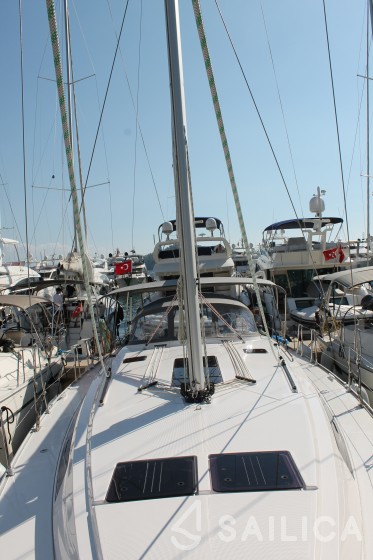Bavaria 46 Cruiser - Yacht Charter Sailica