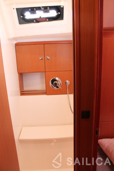 Bavaria 46 Cruiser - Yacht Charter Sailica
