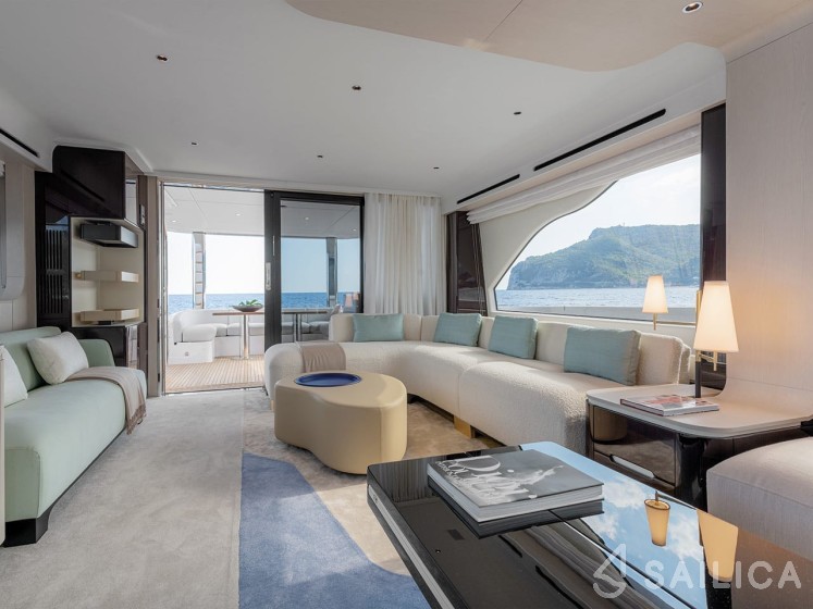 Azimut 78 - Yacht Charter Sailica