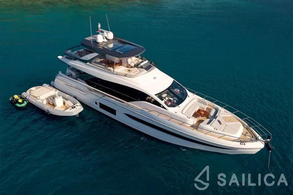 Azimut 78 - Yacht Charter Sailica