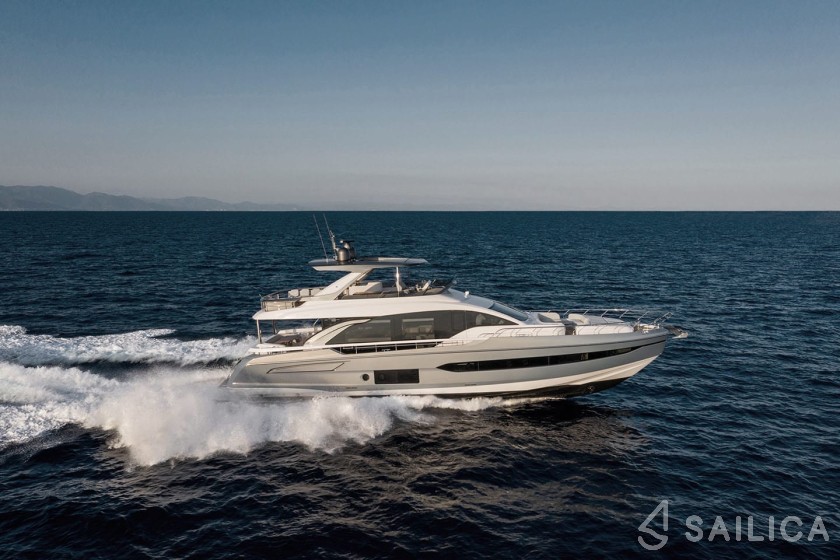 Azimut 78 - Yacht Charter Sailica