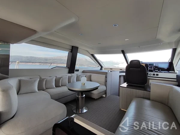 Azimut 55 - Yacht Charter Sailica