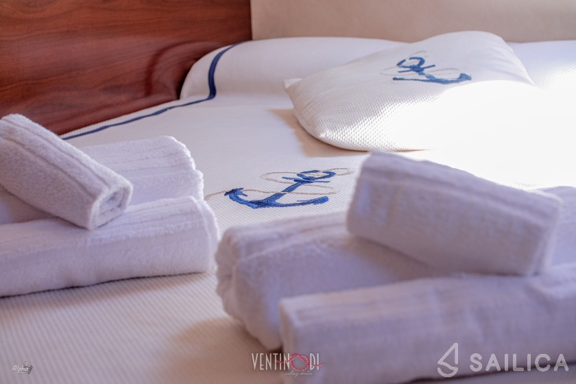 Belize 43 - Yacht Charter Sailica