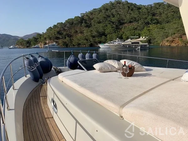 Motoryacht - Yacht Charter Sailica
