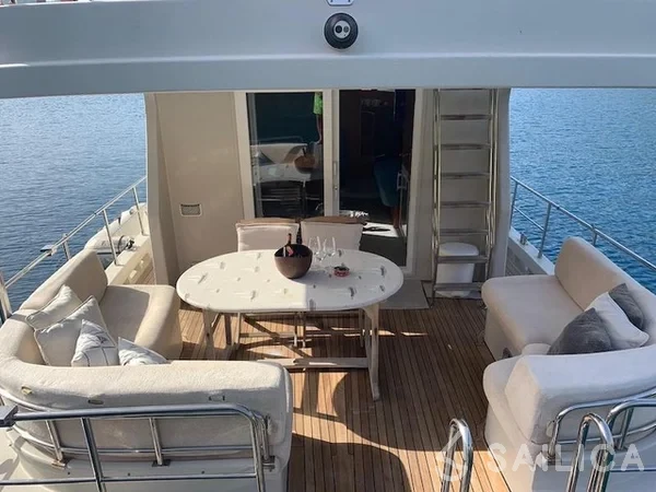 Motoryacht - Yacht Charter Sailica