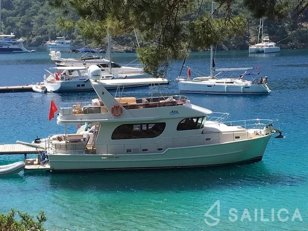 Motoryacht - Yacht Charter Sailica