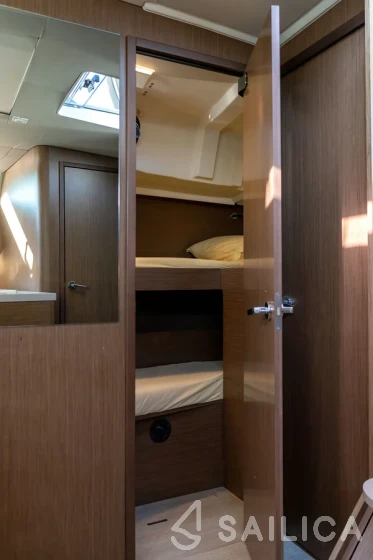 Oceanis 46.1 - Yacht Charter Sailica