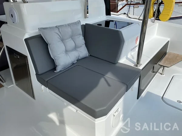 Astréa 42 - Yacht Charter Sailica
