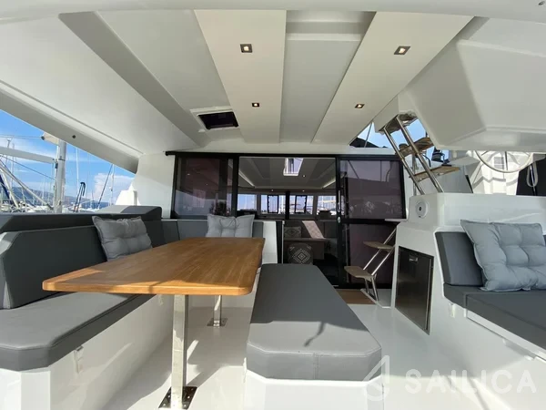 Astréa 42 - Yacht Charter Sailica