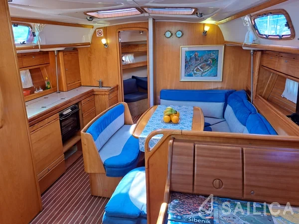 Bavaria 39 Cruiser - Yacht Charter Sailica