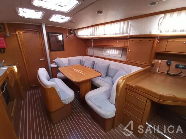 Bavaria 40 Cruiser - Yacht Charter Sailica