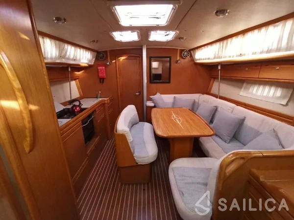 Bavaria 40 Cruiser - Yacht Charter Sailica