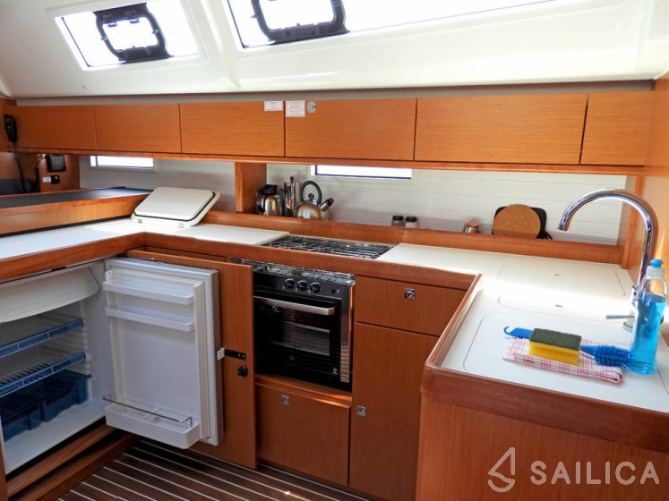 Bavaria 51 Cruiser - Yacht Charter Sailica