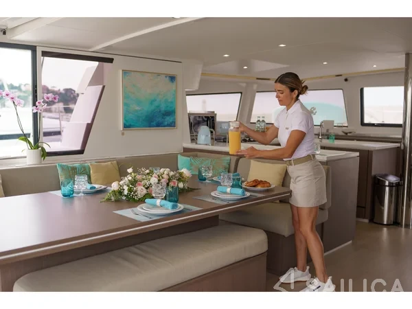 Bali 5.4. - Yacht Charter Sailica