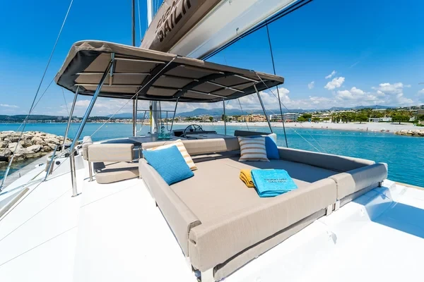Bali 5.4. - Yacht Charter Sailica