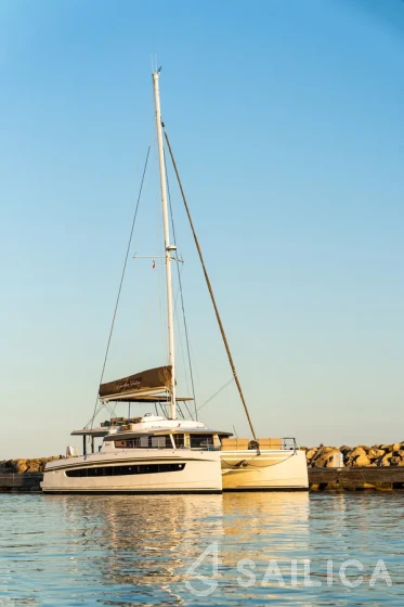 Bali 5.4. - Yacht Charter Sailica