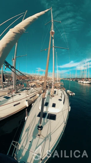 Bavaria 51 Cruiser - Yacht Charter Sailica