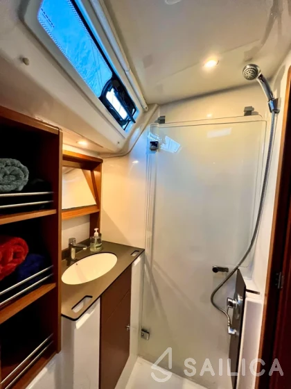Bavaria 51 Cruiser - Yacht Charter Sailica