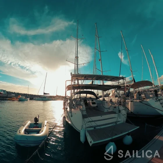 Bavaria 51 Cruiser - Yacht Charter Sailica