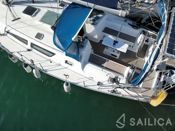 Sun Odyssey 40 - Yacht Charter Sailica
