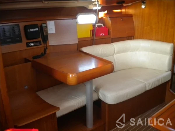 Sun Odyssey 40 - Yacht Charter Sailica