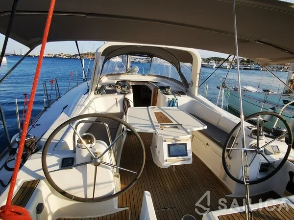 Oceanis 50 Family - Yacht Charter Sailica