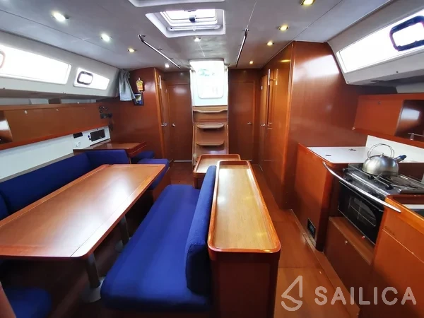 Oceanis 50 Family - Yacht Charter Sailica