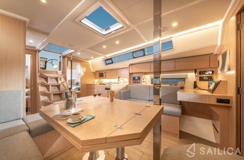 Bavaria C42 - Yacht Charter Sailica