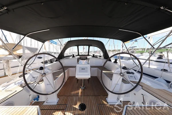 Bavaria C42 - Yacht Charter Sailica