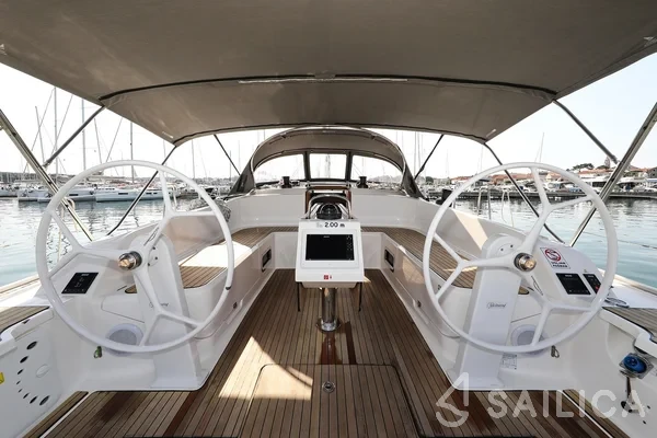 Bavaria 46 Cruiser - Yacht Charter Sailica