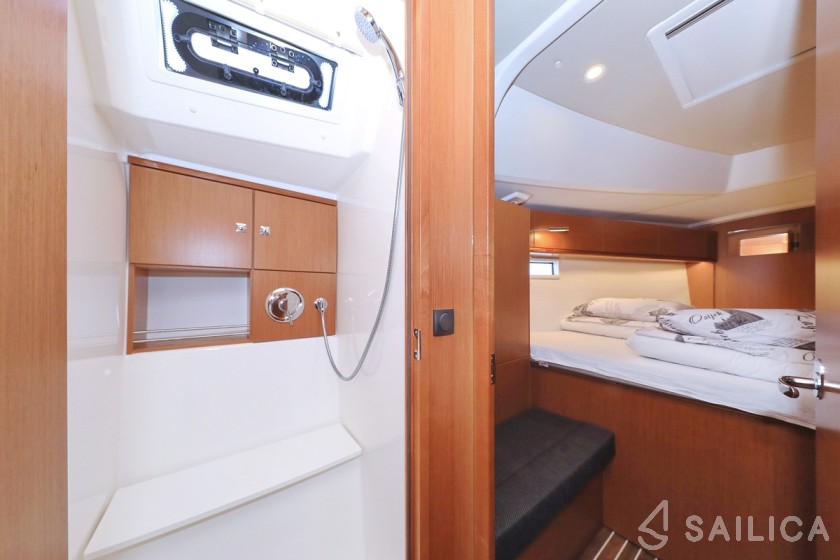 Bavaria 46 Cruiser - Yacht Charter Sailica