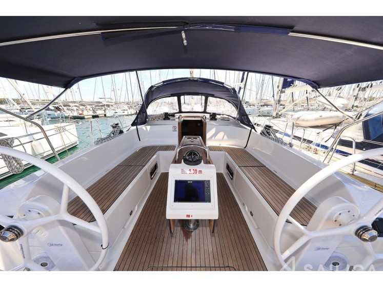 Bavaria 46 Cruiser - Yacht Charter Sailica