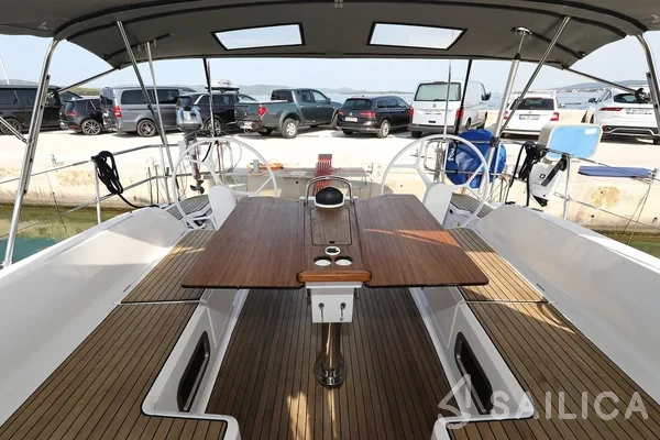 Bavaria 46 Cruiser - Yacht Charter Sailica