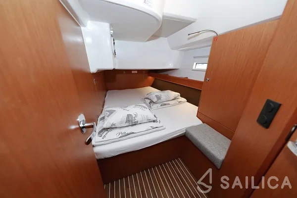 Bavaria 46 Cruiser - Yacht Charter Sailica