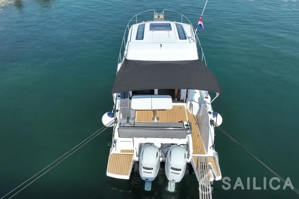 Antares 9 OB - Yacht Charter Sailica