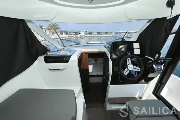 Antares 9 OB - Yacht Charter Sailica