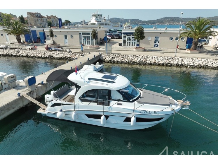 Antares 9 OB - Yacht Charter Sailica
