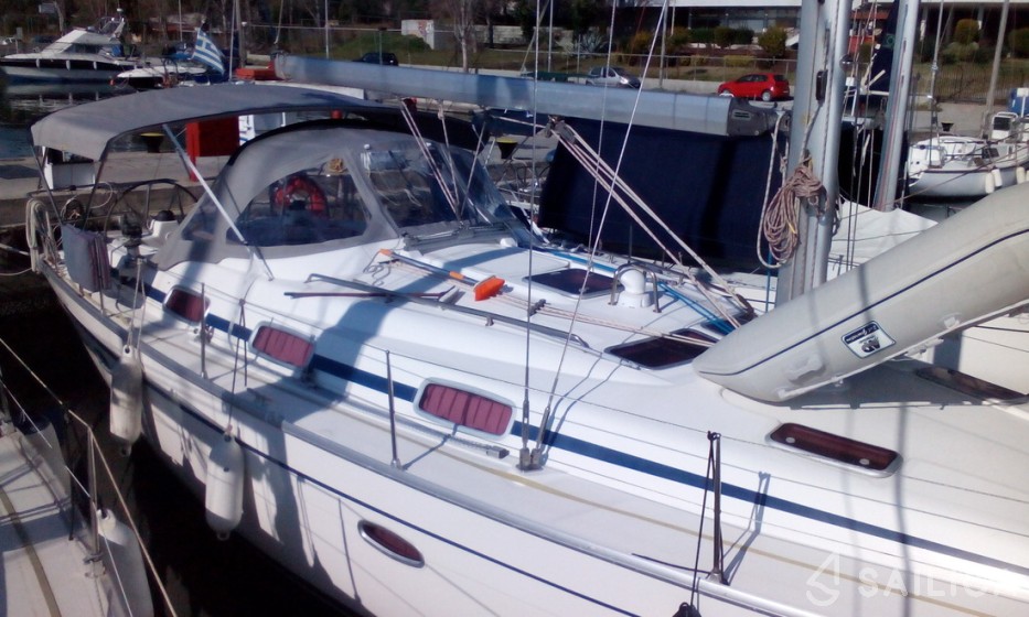 Bavaria 42 Cruiser - Yacht Charter Sailica
