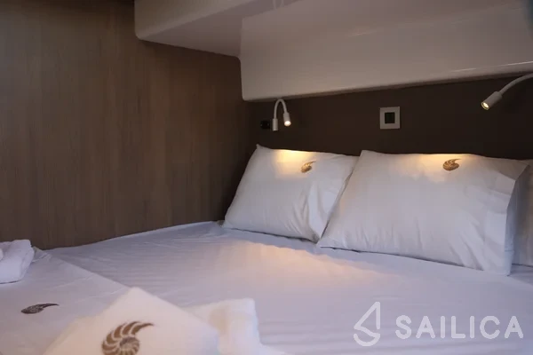 Bali 4.6 - Yacht Charter Sailica