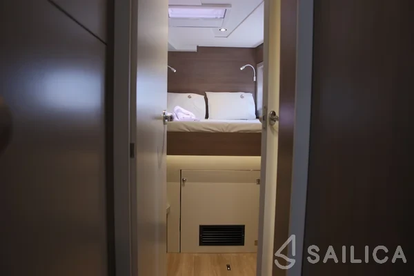 Bali 4.6 - Yacht Charter Sailica