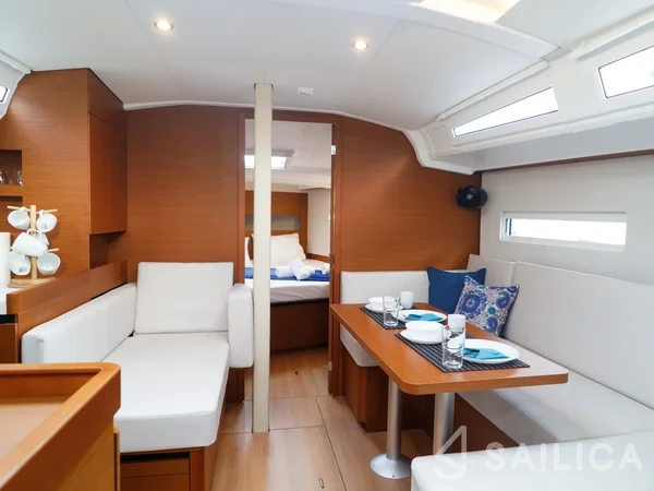 Sun Odyssey 410 - Yacht Charter Sailica