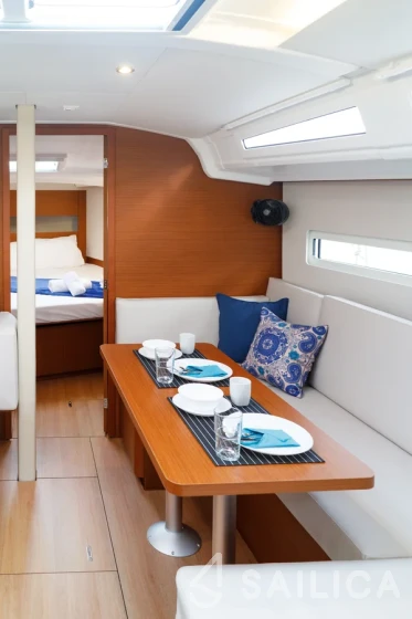 Sun Odyssey 410 - Yacht Charter Sailica