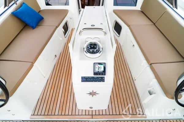 Sun Odyssey 410 - Yacht Charter Sailica