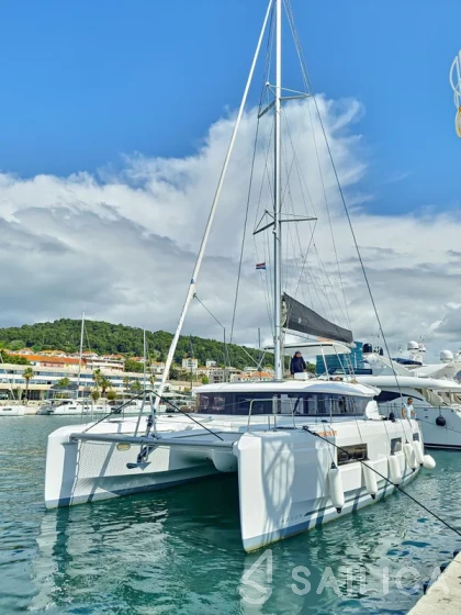 Lagoon 46  - Yacht Charter Sailica