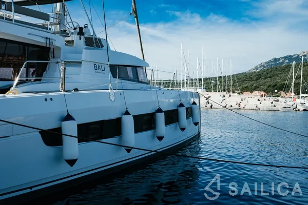 Bali 5.4. - Yacht Charter Sailica