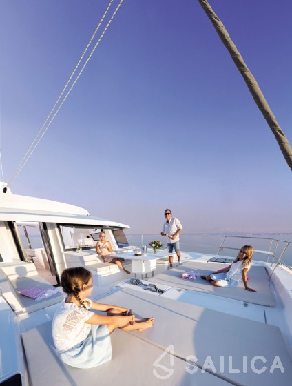 Bali 5.4. - Yacht Charter Sailica