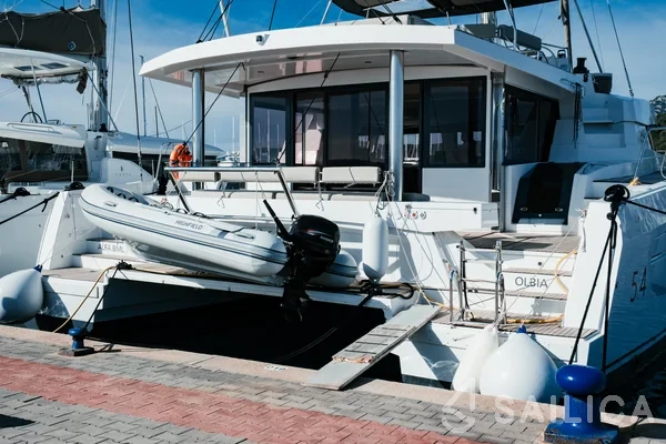 Bali 5.4. - Yacht Charter Sailica