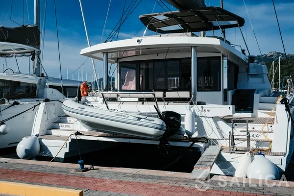 Bali 5.4. - Yacht Charter Sailica