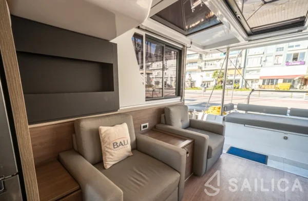 Bali 4.2 - Yacht Charter Sailica